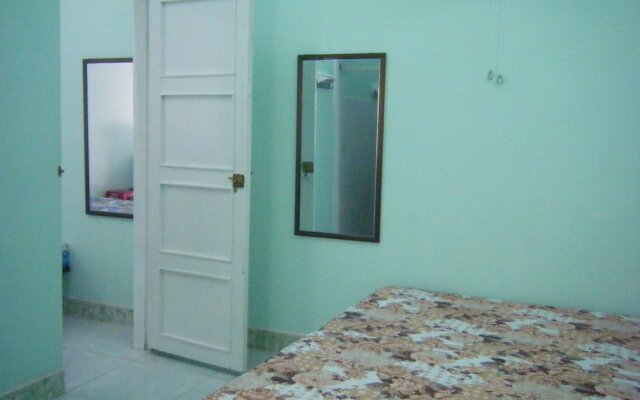 Отель Homestay Nhat Loi вид на фасад