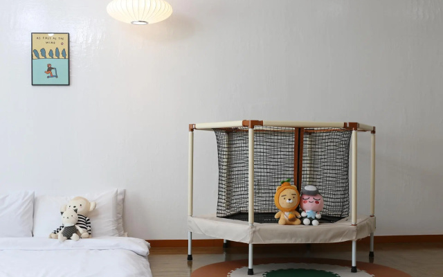 Jeju Kidsgajok Badatgahauseu
