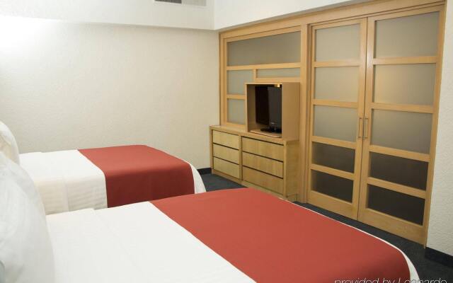 Отель Holiday Inn Mexico Coyoacan Мехико вид на фасад