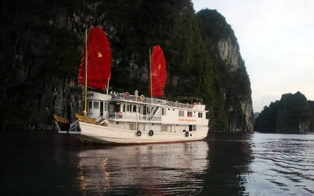 Halong Overnight In Cat Ba Island