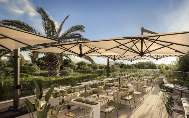 Отель Valamar Lacroma Hotel