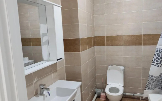 Assalom Apartment 4