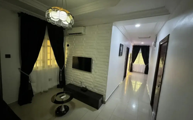 Luxe Lagos Retreat With 3 Bedrooms