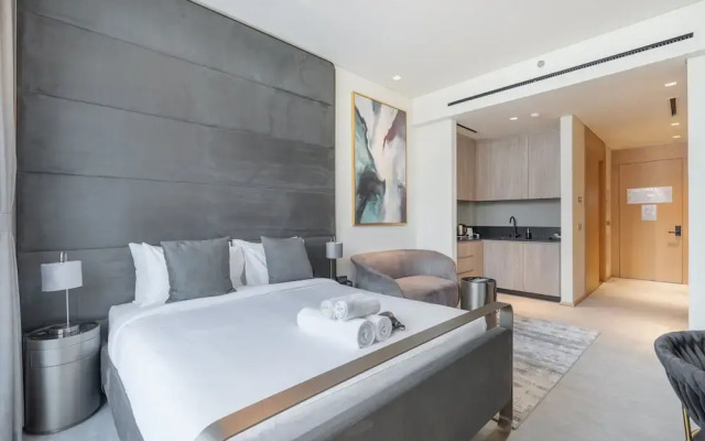 A Premium and Modern Studio in The Autograph JVC
