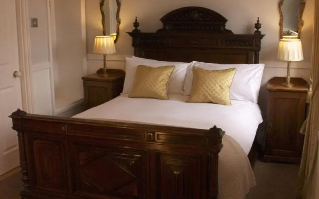 Chantry Hotel