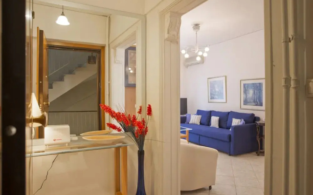 Blue Nest in Dafni With 1 Bedrooms and 1 Bathrooms