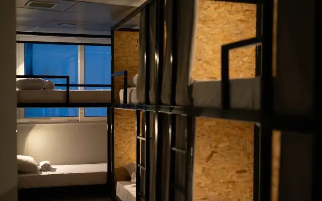 Bedway Athens Hostel