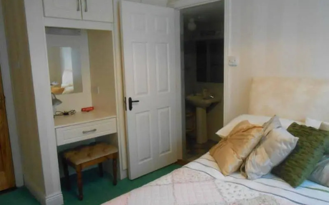 Claddagh Bed And Breakfast