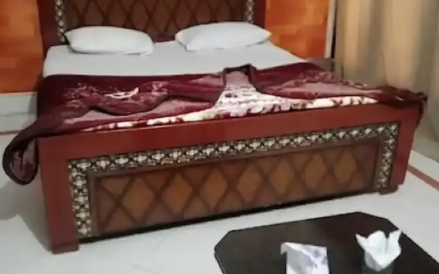 Hotel 9 Star Multan