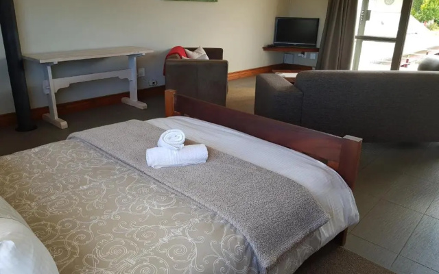 Stay@67 Apartments - Dullstroom