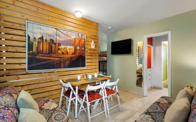 Spacious 1BR in Hollywood FL Pet-friendly, Parking