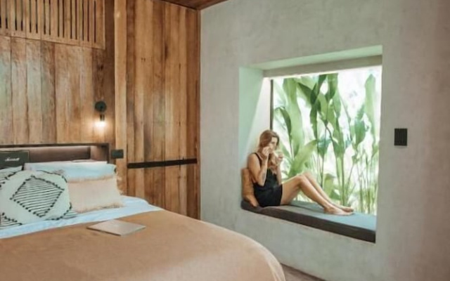 Surfing Temple Boutique Hotel