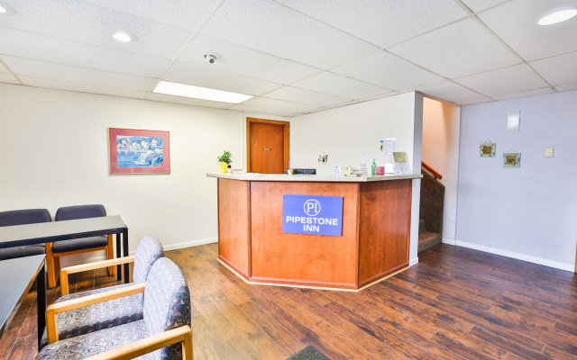 OYO Hotel Pipestone MN, Canterbury Park
