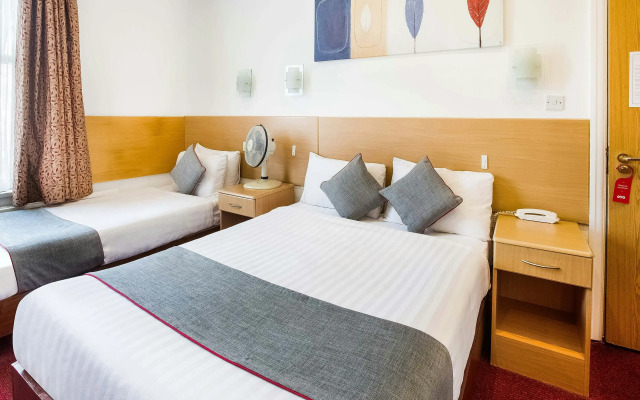 London Guest House by OYO - Acton