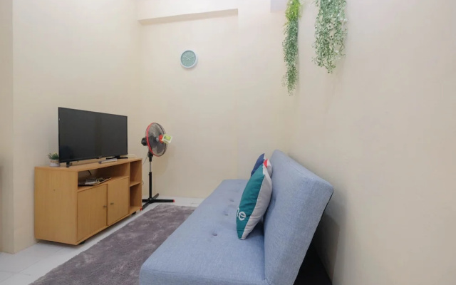 Nice and Comfy 1BR Apartment at MT Haryono Residence