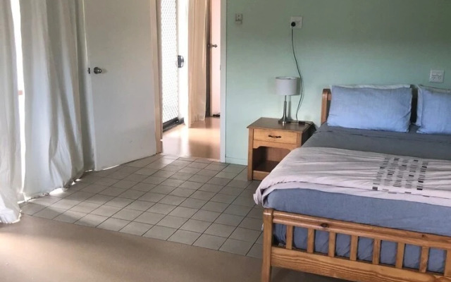 The Spanish Motel