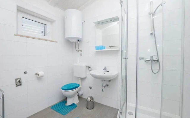 Beatiful Apartment Blue near Sandy Beach