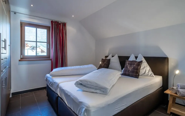 Upscale Chalet In Mauterndorf With Sauna And Ski Storage