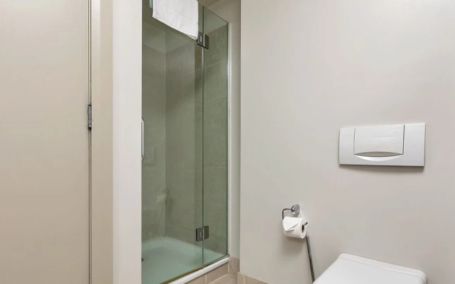 QV Studio with Waterview at Viaduct-3011