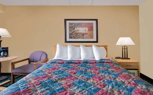 Days Inn by Wyndham International Falls