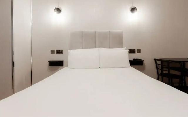 Britannia Hyde Park Hotel