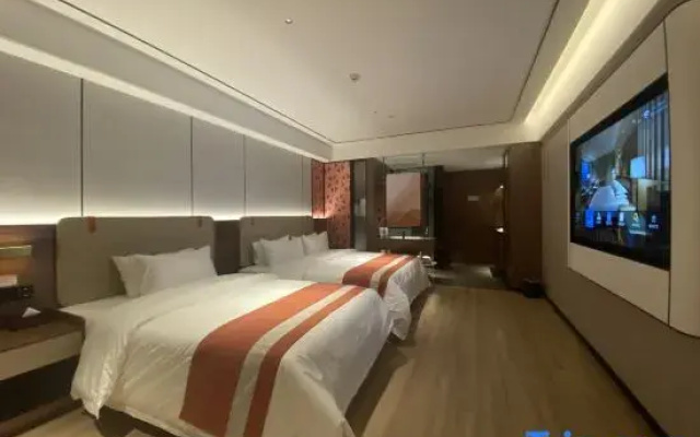 Platinum Jinshang Hotel (World Trade Plaza Branch)