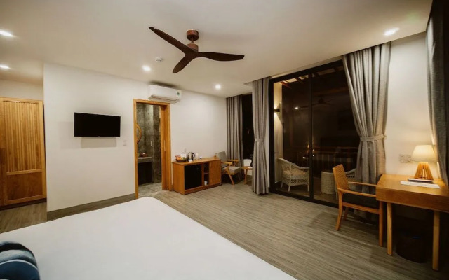 The Watermark Beachside Hotel