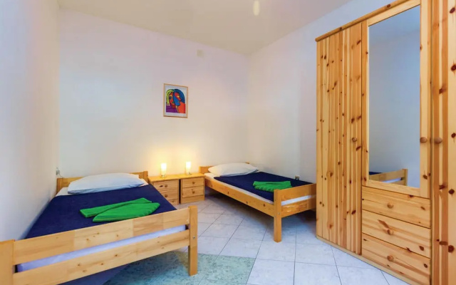 Beautiful Home in Crikvenica With Wifi and 2 Bedrooms