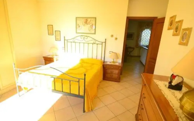 Luxurious Holiday Home in Montignoso with Garden