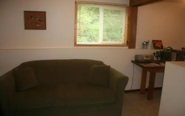 Wild Edge Lodge