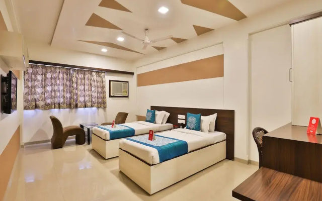 OYO 14235 Hotel Ostria