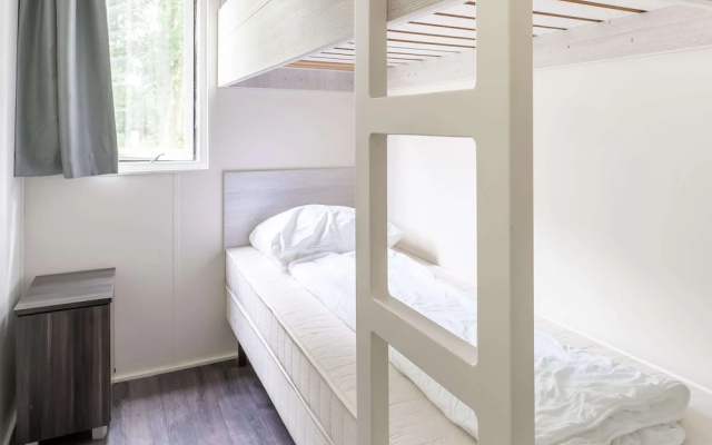 Cosy Holiday Home Near Den Ham With Garden