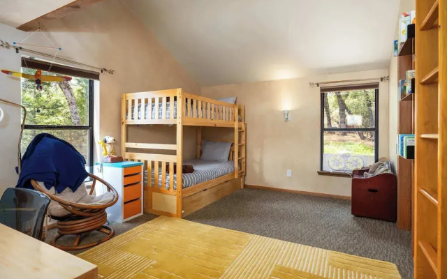Happy Days Retreat With Private Pool!