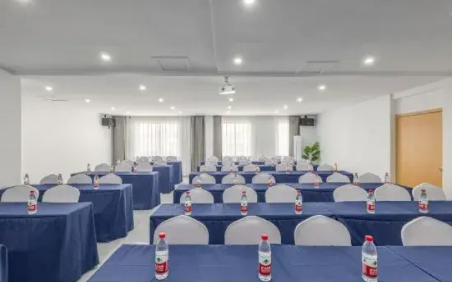 BoMu Hotel (Shaoxing China Textile City Keqiao Ancient Town Branch)