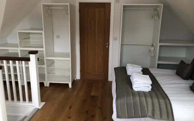 Hamilton Arms Suites