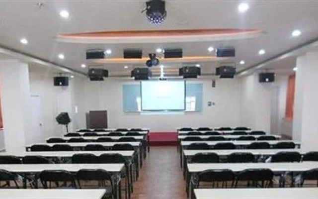 Jiapeng Hotel (Anyang Railway Station Beidajie)