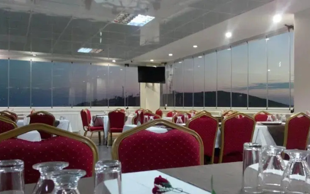 Serkan Hotel
