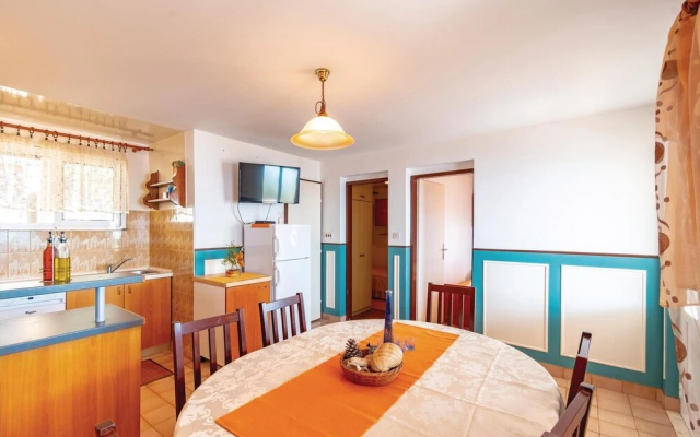 Amazing Home in Stratincica With Wifi and 3 Bedrooms