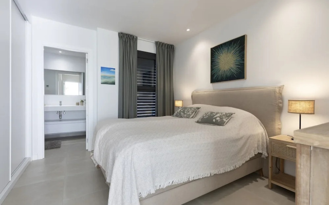 Premium Garden Suite in Higueron