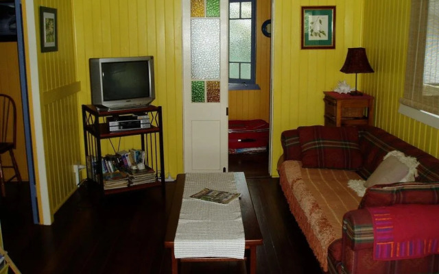 Mango tourist Hostel