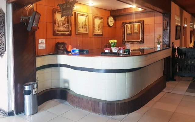 Hotel Gading Kencana