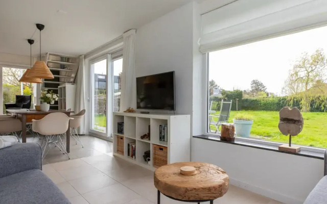 Holiday Home in Nieuwvliet Near the Beach