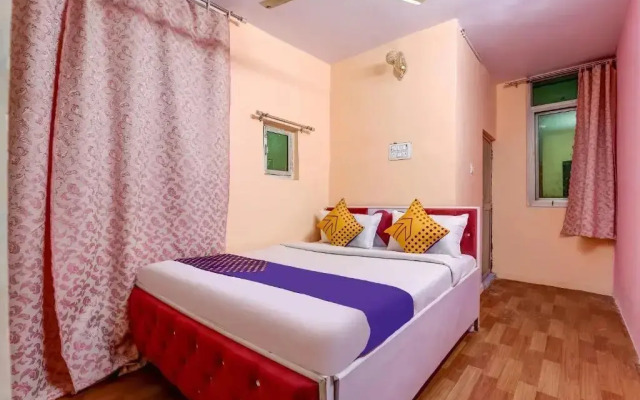 Love Bites by OYO Rooms