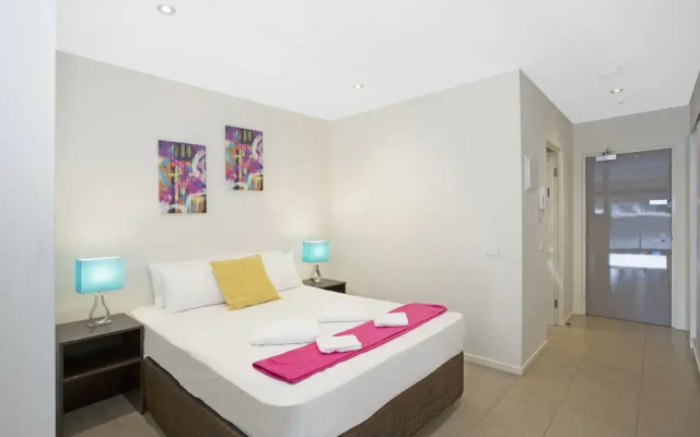 ViQi By Astra Apartments