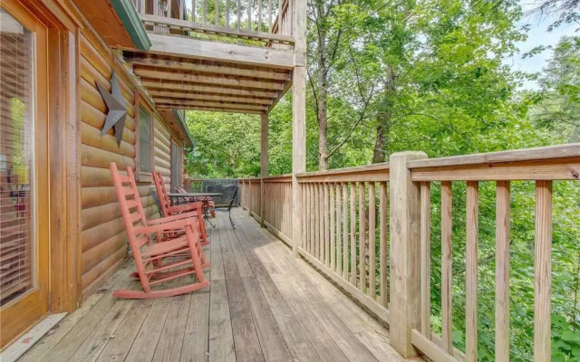 Gentle Bens Den 4 Bedroom Home