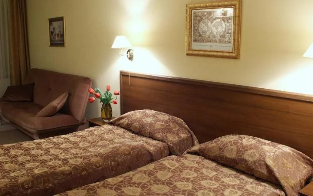 Adria Hotel