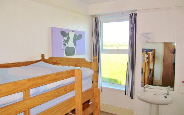 Breakers Guest House