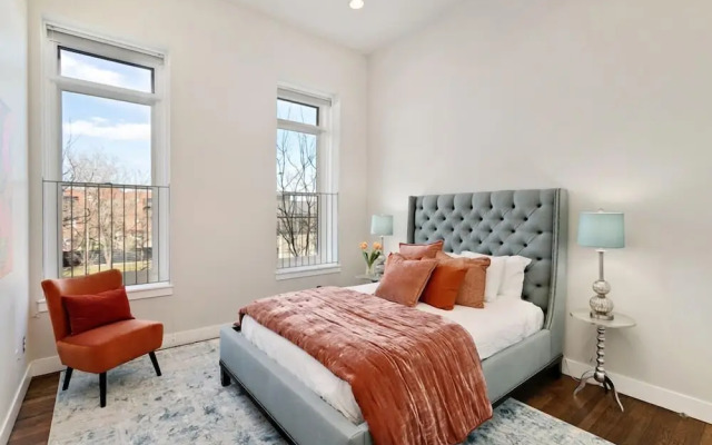 The Penthouse Loft in the Heart of Old Town!