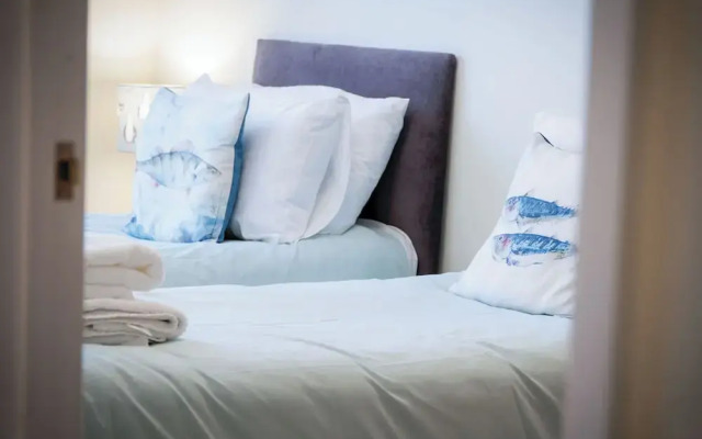 Dolphin - 2 Bedroom Apartment - Saundersfoot