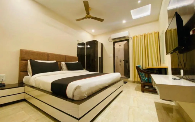 Hotel Vrindavan Palace